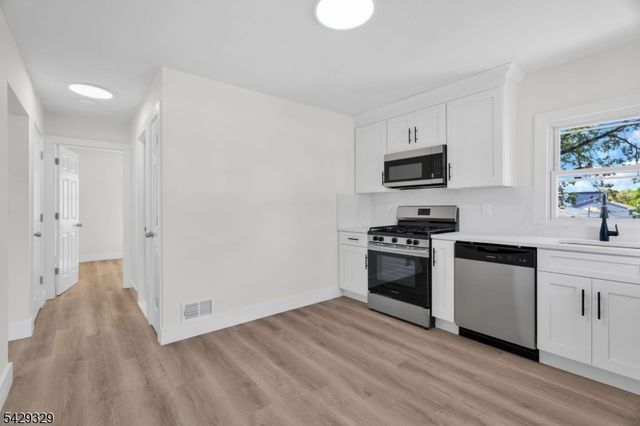 414 S Pine Ave, Sayreville Boro, NJ 08879