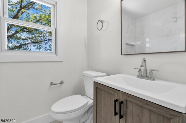 414 S Pine Ave, Sayreville Boro, NJ 08879