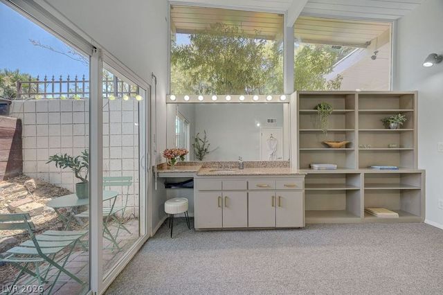 549 Canosa Avenue, Las Vegas, NV 89104
