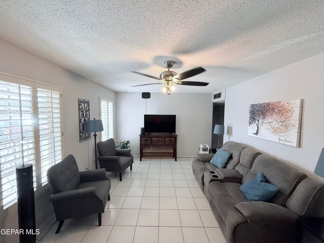 8601 METTLER Drive, El Paso, TX 79925