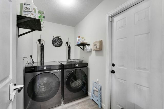 572 SW Bacon Terrace, Port St. Lucie, FL 34953