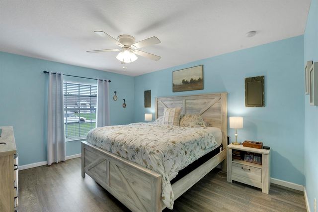 572 SW Bacon Terrace, Port St. Lucie, FL 34953