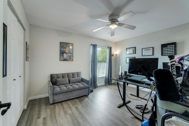 572 SW Bacon Terrace, Port St. Lucie, FL 34953