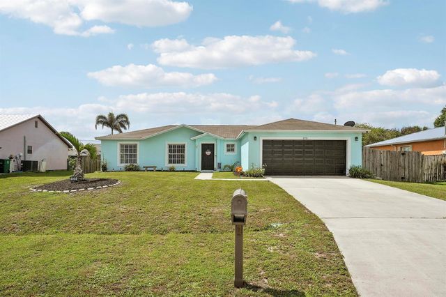 572 SW Bacon Terrace, Port St. Lucie, FL 34953
