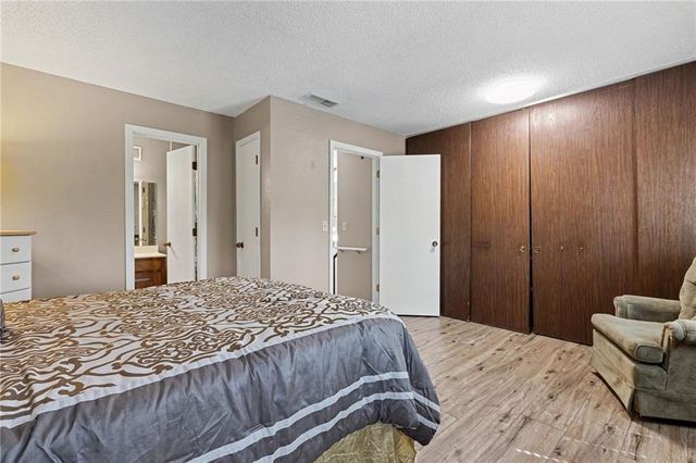 7004 N Fisk Court, Kansas City, MO 64151