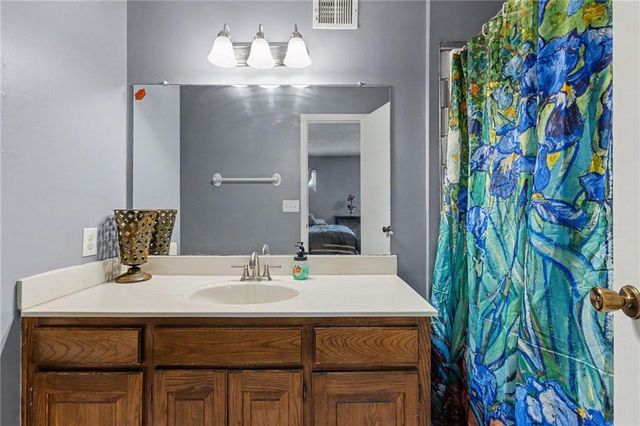 7004 N Fisk Court, Kansas City, MO 64151