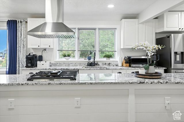 2603 E SUMMERWOOD DR, Layton, UT 84040