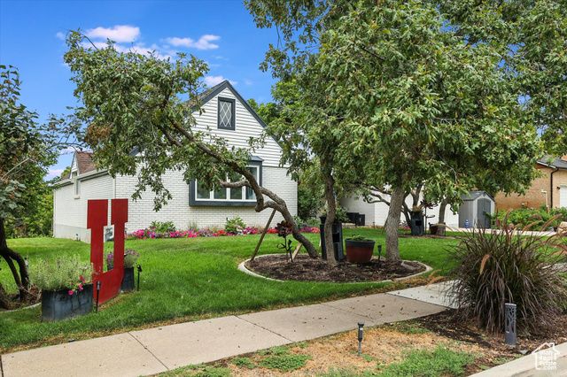 2603 E SUMMERWOOD DR, Layton, UT 84040