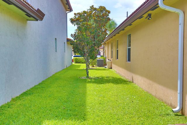 7171 Prudencia Drive, Lake Worth, FL 33463