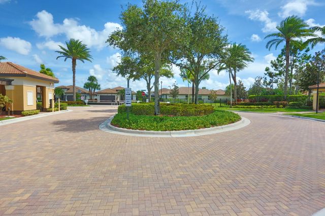7171 Prudencia Drive, Lake Worth, FL 33463
