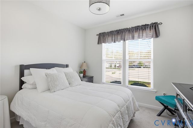 6169 Magnolia Cove Ct, Chester, VA 23831