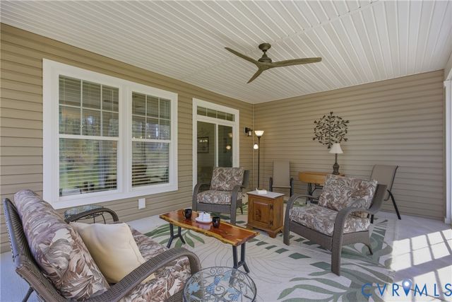 6169 Magnolia Cove Ct, Chester, VA 23831