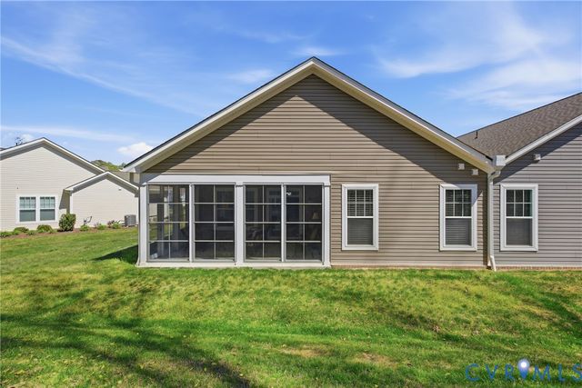 6169 Magnolia Cove Ct, Chester, VA 23831
