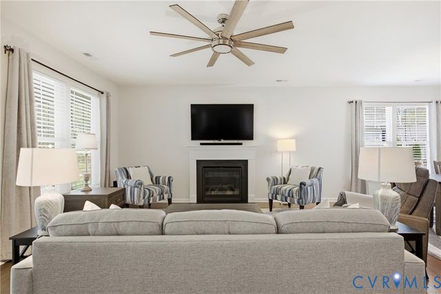 6169 Magnolia Cove Ct, Chester, VA 23831