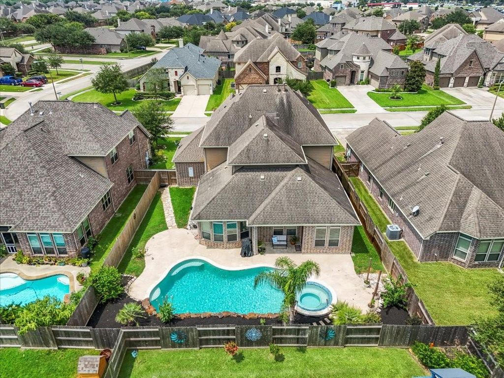 1329 Elkins Hollow Lane, League City, TX 77573