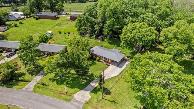 19 Fernwood NE Way, Rome, GA 30161