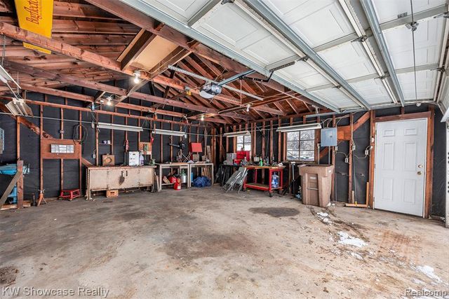 575 4th Avenue, Pontiac, MI 48340