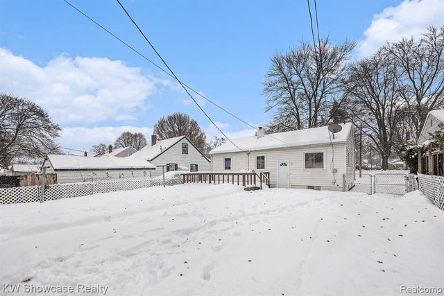 575 4th Avenue, Pontiac, MI 48340