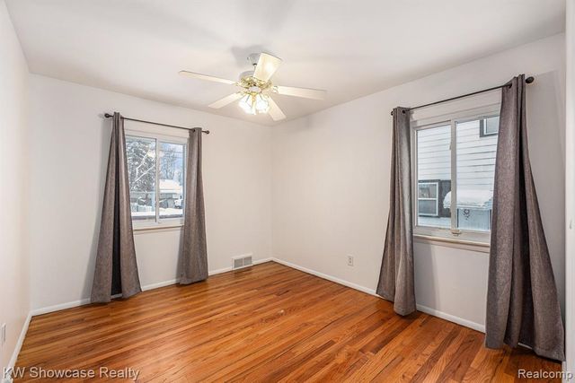 575 4th Avenue, Pontiac, MI 48340