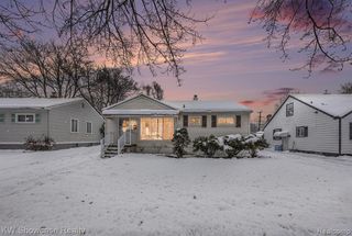 575 4th Avenue, Pontiac, MI 48340