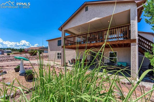 200 Wolf Cub Trail, Canon City, CO 81212