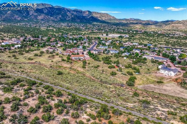 200 Wolf Cub Trail, Canon City, CO 81212