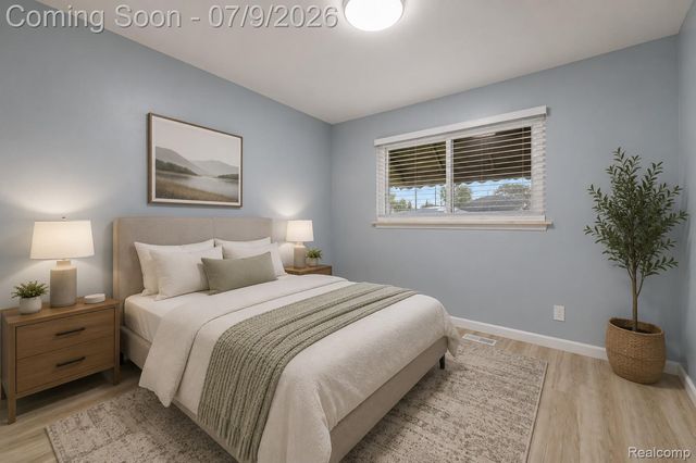 7218 Superior, Center Line, MI 48015