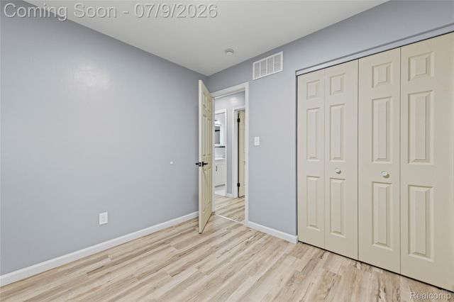 7218 Superior, Center Line, MI 48015