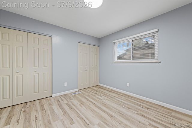 7218 Superior, Center Line, MI 48015