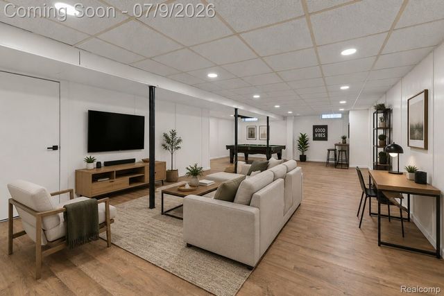7218 Superior, Center Line, MI 48015