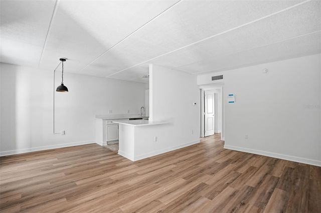 8911 BLIND PASS ROAD 122, St Pete Beach, FL 33706