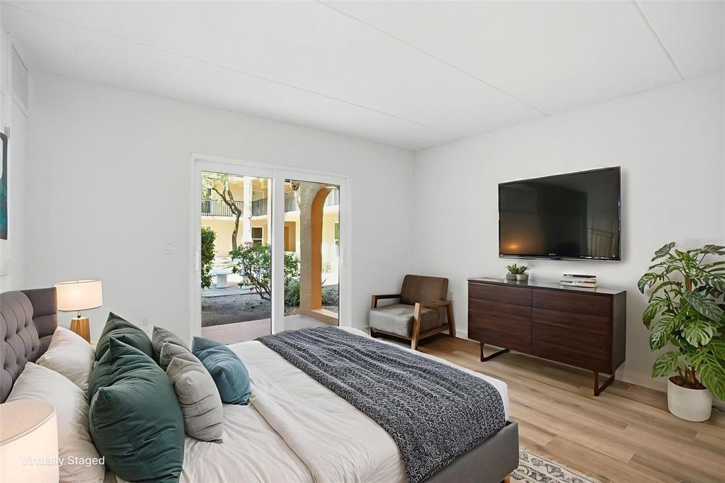 Image 6 of property listing at 8911 BLIND PASS ROAD 122, St Pete Beach, FL 33706