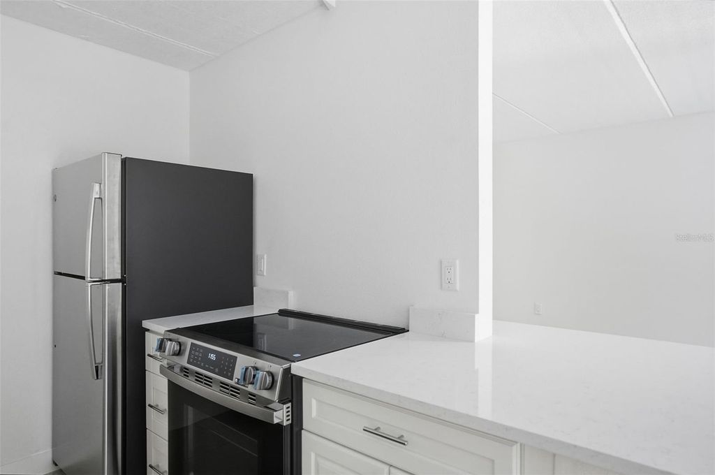 Image 9 of property listing at 8911 BLIND PASS ROAD 122, St Pete Beach, FL 33706