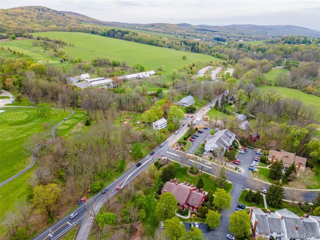 12 Homestead Village Drive, Warwick, NY 10990