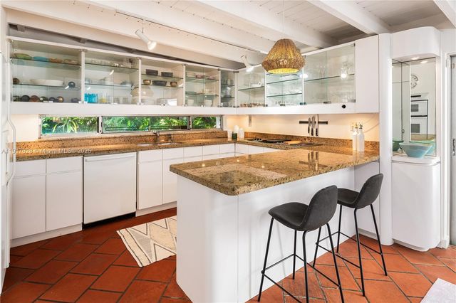 3765-1 Carmen Ct, Coconut Grove, FL 33133