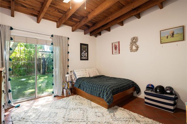 3765-1 Carmen Ct, Coconut Grove, FL 33133