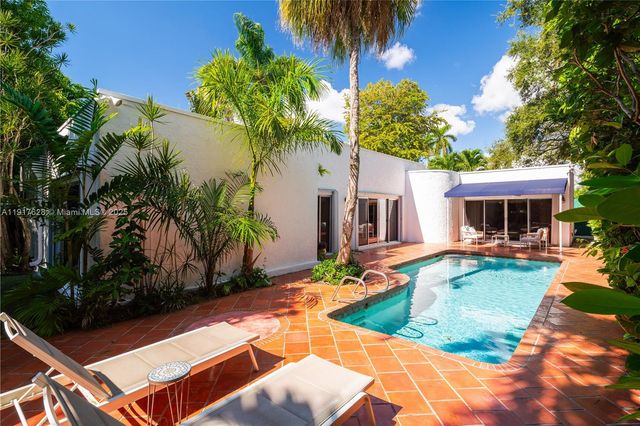 3765-1 Carmen Ct, Coconut Grove, FL 33133