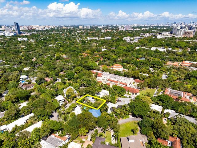 3765-1 Carmen Ct, Coconut Grove, FL 33133