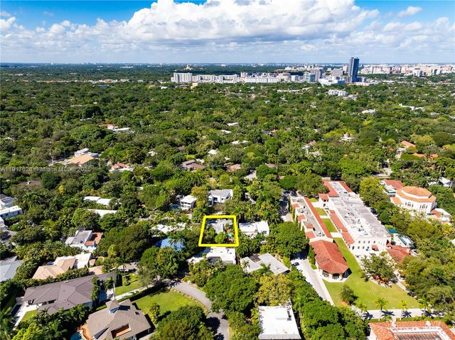 3765-1 Carmen Ct, Coconut Grove, FL 33133