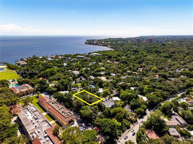 3765-1 Carmen Ct, Coconut Grove, FL 33133