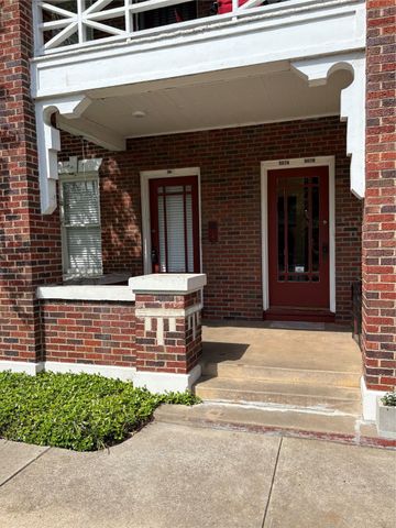 905 N Bishop Avenue A, Dallas, TX 75208