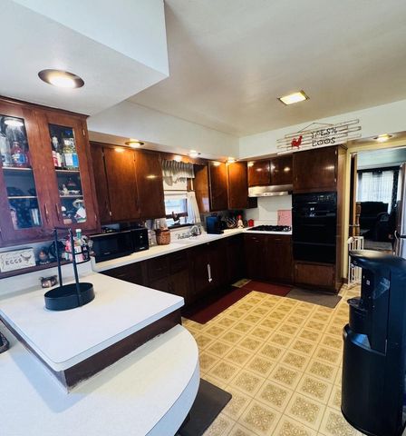 3140 28th STREET, Milwaukee, WI 53215