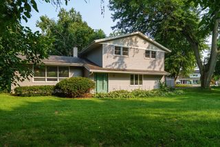 5617 Winnequah ROAD, Monona, WI 53716