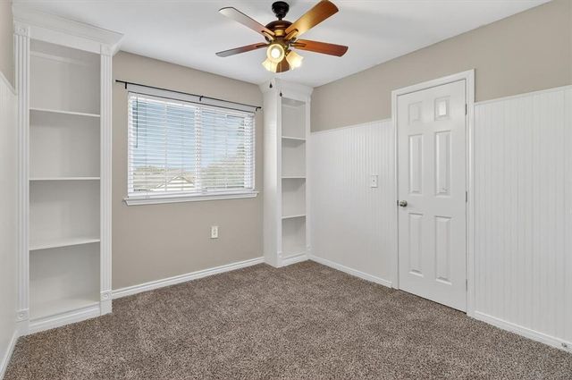 2110 Encino Dr, Corpus Christi, TX 78414