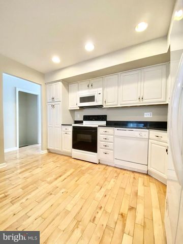 BISHOP DR, Aston, PA 19014