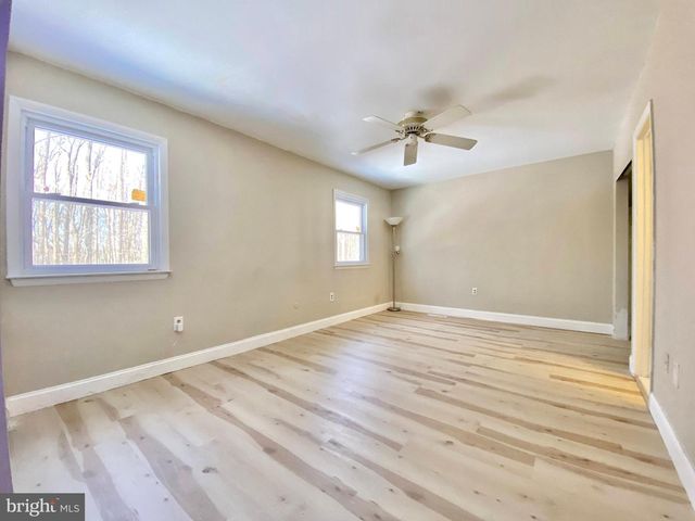 BISHOP DR, Aston, PA 19014