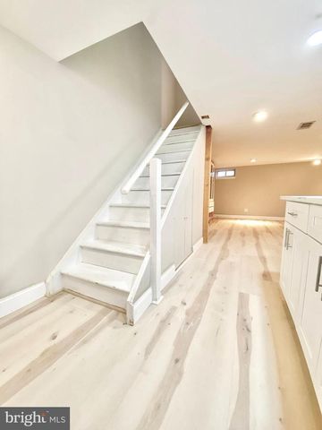 BISHOP DR, Aston, PA 19014