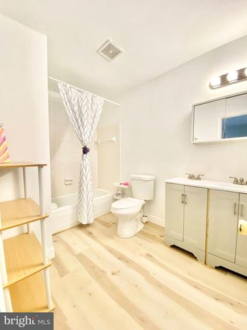 BISHOP DR, Aston, PA 19014