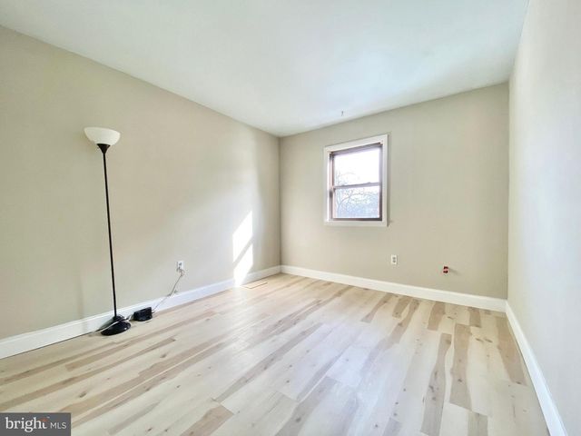 BISHOP DR, Aston, PA 19014