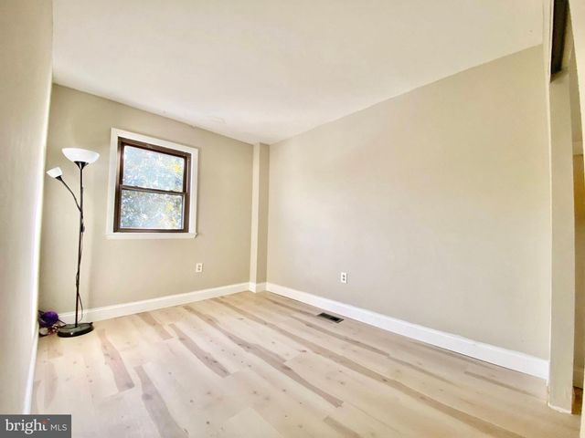 BISHOP DR, Aston, PA 19014